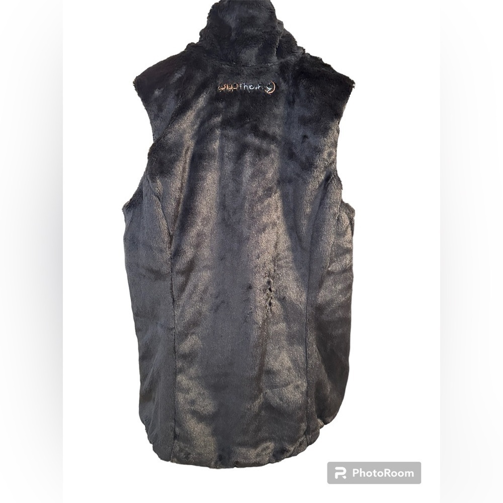 North Face Women’s Reversible Faux Fur Vest with Pockets - Picture 5 of 5